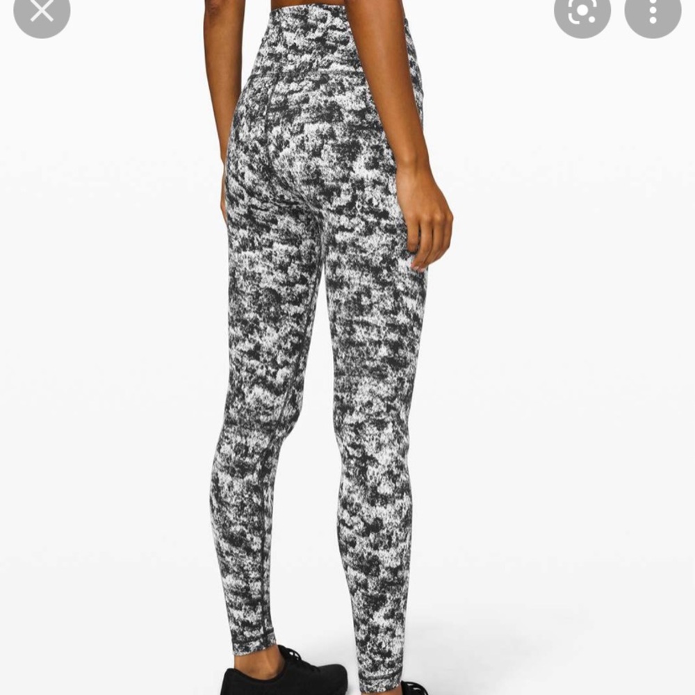 Lululemon leggings 28” luxtreme new